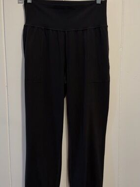 🔥 ATHLETA Salutation Jogger | Medium | Black Powervita | High Rise Lounge Active